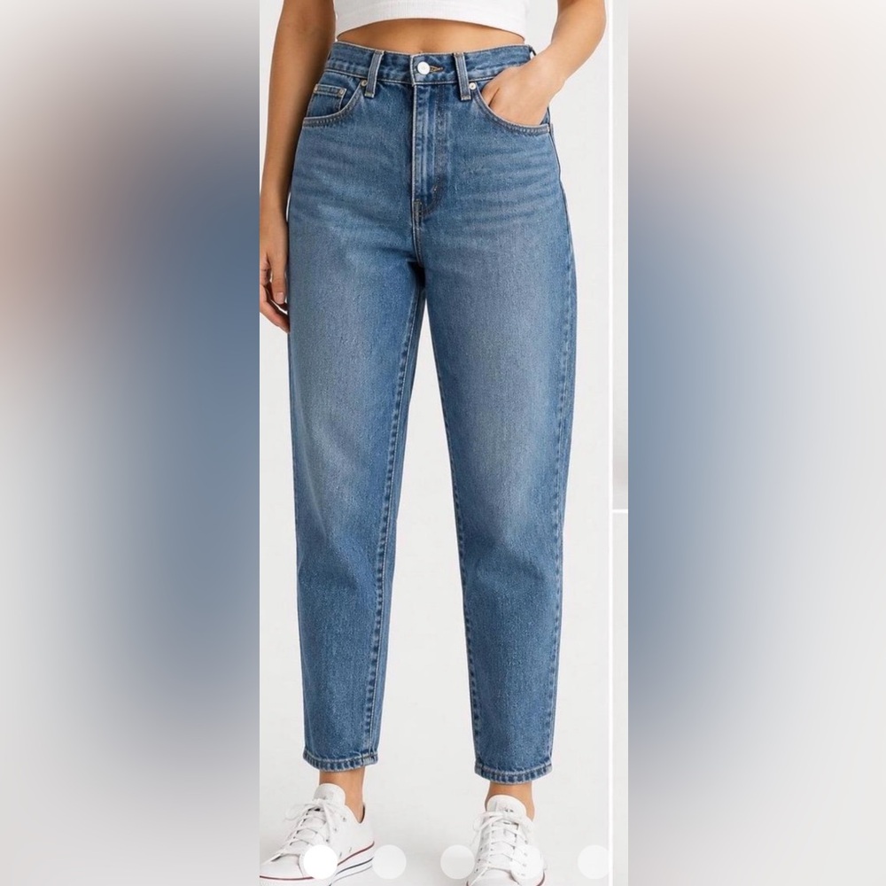 LEVI $109 Silver Tab High Rise straight 90s Mom Jeans medium denim Sz 30/10
